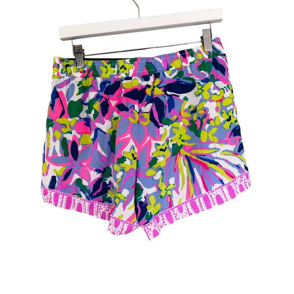 Lilly Pulitzer women's Katia Shorts Havin a Blast Size small Rayon Colorful Pink - Picture 3 of 8